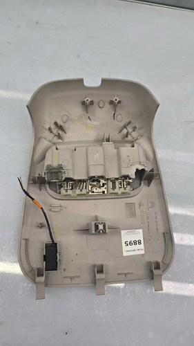 Lanterna Luz Teto Cortesia Citroen Aircross  2018 - Imagem 8