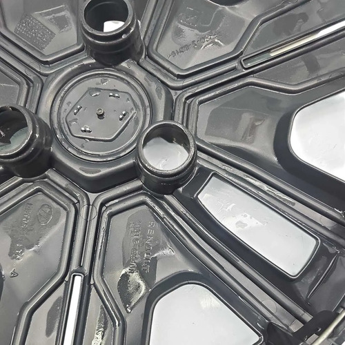 Calota Renault Aro 14 Kwid Outside 2018 2019 (arranhada) Preto - Imagem 2