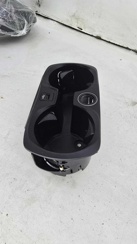 Porta Copos Usb Bmw 320i G20 2019 2023 83329001 - Imagem 4