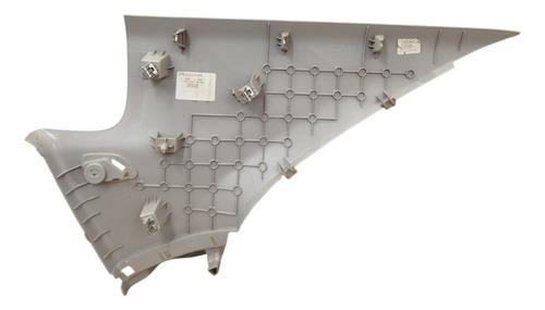 Moldura Interna Coluna Traseira Esquerda Gm Onix Plus 2023 Creme - Imagem 4