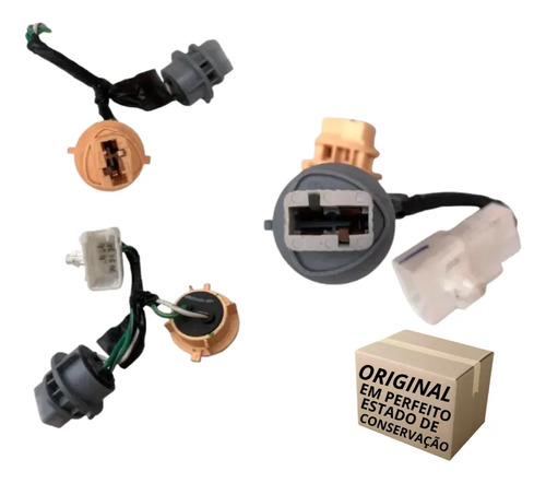 Circuito Lanterna Yaris Sedan Sem Led 2018 A 2022 Original Ambos Lados Branco - Imagem 2