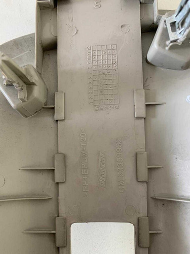 Moldura Coluna Direita Gm Spin 1.8 2016 N 90359932 - Imagem 2