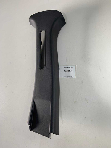 Moldura Coluna Central Esquerda Renault Oroch 2017