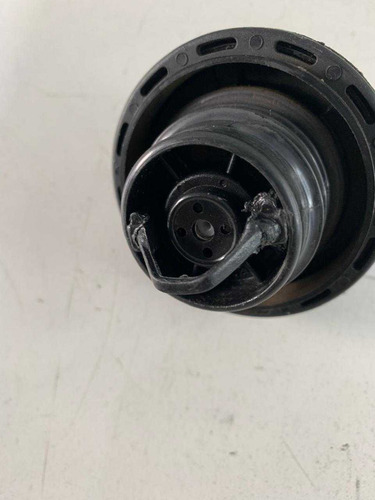 Tampa Do Tanque Combustivel Fiat Cronos 2020 Violeta-escuro - Imagem 2