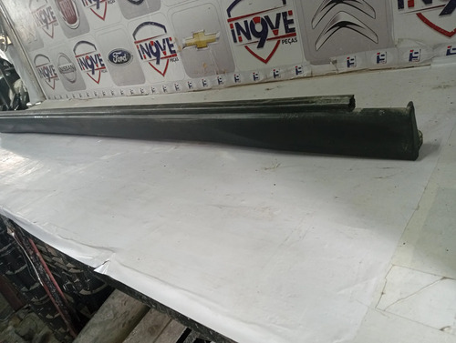 Spoiler Lateral Vw Tera 2026 Direito ( Usado ) Preto - Imagem 4