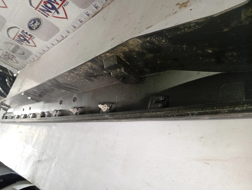 Spoiler Lateral Vw Tera 2026 Direito ( Usado ) Preto - Imagem 5