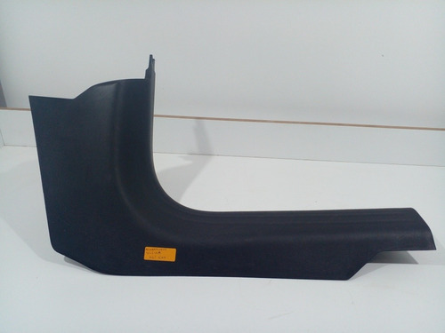 Acabamento Da Soleira Porta Dianteira L. Direito Fiat Toro