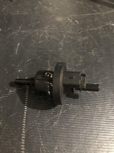 Válvula Canister Renault Fluence 11/14 Cod. 8200660852 - Imagem 2