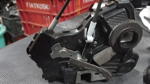 Fechadura Trava Porta Traseira Direita Toyota Corolla 2005 - Imagem 3