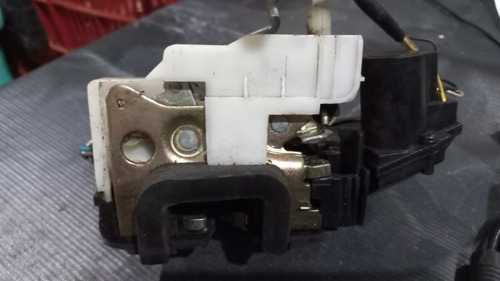 Fechadura Trava Porta Dianteira Direita Gm Celta 2008 - Imagem 2