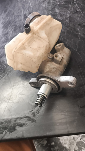 Cilindro Mestre  C\ Reservatório Renault Duster 2018 - Imagem 2