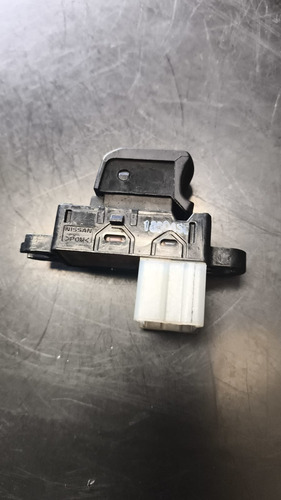 Interruptor Vidro Traseiro Direito Gm Vectra 2008 - Imagem 2