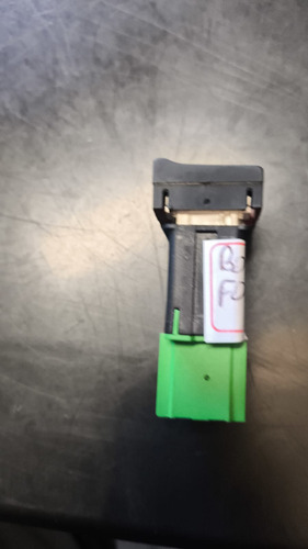 Interruptor Alerta Vw Fox 2013 5z0953509 Preto - Imagem 3