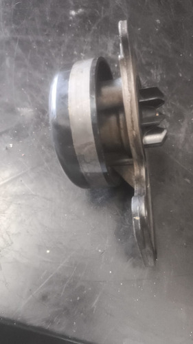 Bomba De Água Usada Kwid 2018 1.0 Código 210105516r - Imagem 3