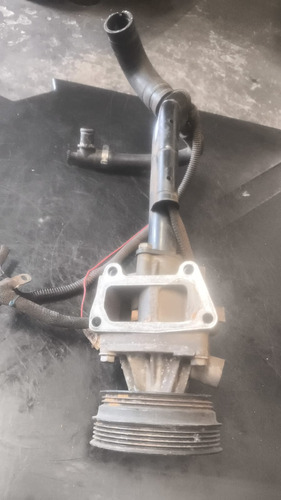 Bomba De Água Com Polia Usada Linea 1.9 2010 Código 2avwg - Imagem 4