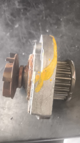 Bomba De Água Usada Palio Fire 1.0 Código Skf Vkpc82251a - Imagem 2