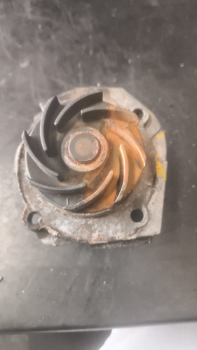 Bomba De Água Usada Palio Fire 1.0 Código Skf Vkpc82251a - Imagem 4