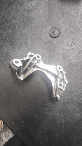 Suporte Alternador Renault Duster 1.6 16v 18 Cod. 117103885r - Imagem 2