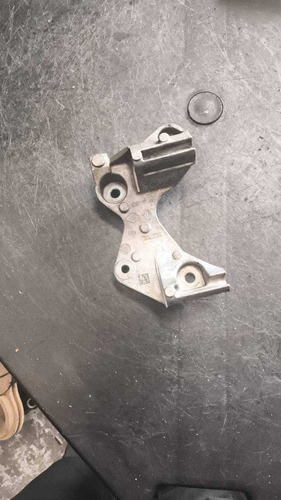 Suporte Alternador Renault Duster 1.6 16v 18 Cod. 117103885r - Imagem 3