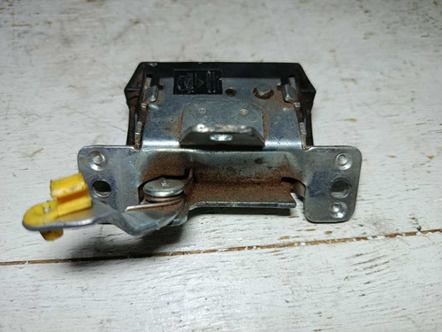 Fechadura Tampa Traseira Gm Corsa Montana 2006 Original - Imagem 5