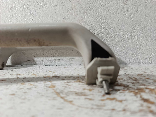 Par Alça De Teto Fiat Mobi 2015 2016 2017 2018 Original Bege - Imagem 6