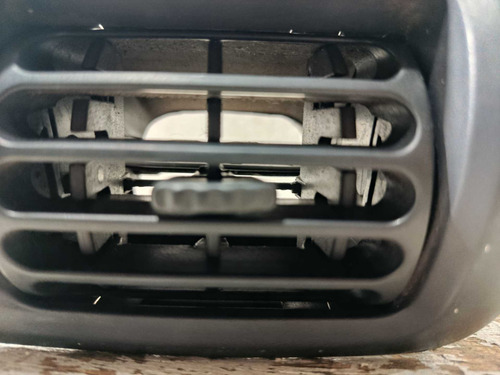 Difusor Ar Esquerdo Renault Clio 2001 2003 2005 95095310 - Imagem 6