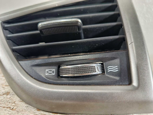 Difusor Ar Direito Hyundai Veloster 2012 974902v000 - Imagem 4