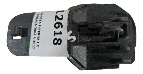 Maçaneta Interna T.e Fiat Strada 2004 A 2007 Preto Traseira - Imagem 3