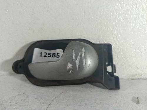 Maçaneta Direita Ford Fiesta 2008 2s65a22600 Cinza Dianteira/traseira - Imagem 4