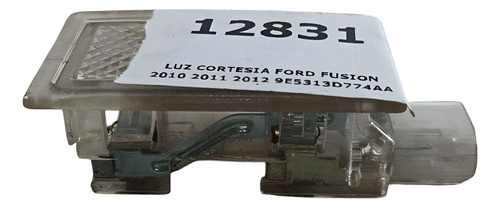 Luz Cortesia Ford Fusion 2010 2011 2012 9e5313d774aa