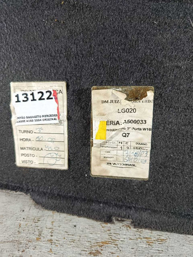 Tampão Bagagito Mercedes Classe A160 2004 Original Preto - Imagem 7