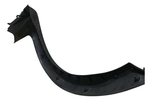 Moldura Paralama Tras. Esq. C/detalhe Fiat Strada 2001-2007 Preto - Imagem 3