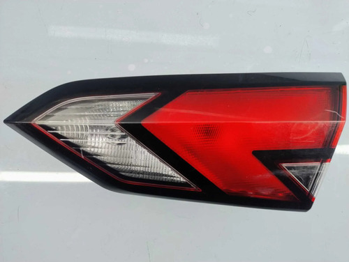 Lanterna Tampa Porta Mala  Nissan Versa 2020 2023 - Imagem 5