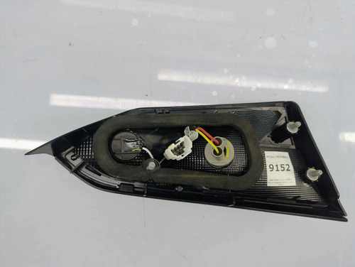 Lanterna Tampa Porta Mala  Nissan Versa 2020 2023 - Imagem 6