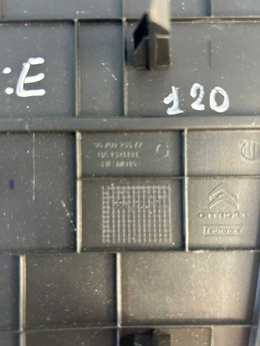 Acabamento Painel Lateral Esquer Citroen C3 2016 9676025577  - Imagem 2