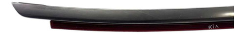 Moldura Friso Tampa Traseira Kia Sportage 2016 2019 Preto - Imagem 4