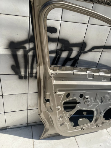 Porta Dianteira Esquerda Renault Captur Dianteira Esquerda Prata - Imagem 4