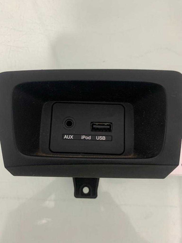 Entrada Auxiliar E Usb Hyundai Tucson 2015 Preto - Imagem 4