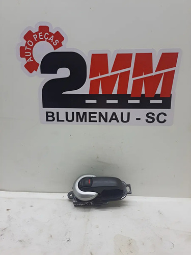 Maçaneta Interna Traseira Esquerda Nissan Tiida 2008/2012 Traseira