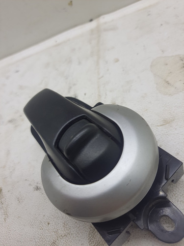 Maçaneta Interna Traseira Esquerda Nissan Tiida 2008/2012 Traseira - Imagem 4