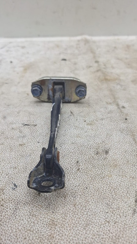 Limitador Porta Nissan March 2013 Traseiro Esq Cx31 Traseira Esquerdo Cinza - Imagem 3