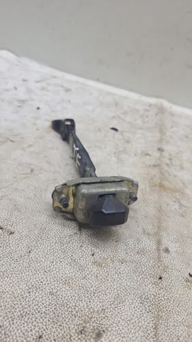 Limitador Porta Nissan March 2013 Traseiro Esq Cx31 Traseira Esquerdo Cinza - Imagem 5