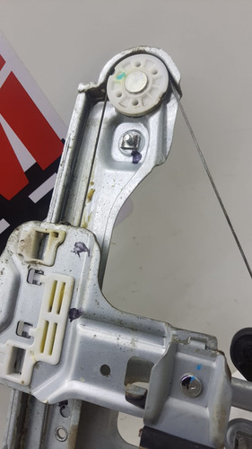 Maquina De Vidro Manual Traseira Esquerda Gm Prisma 14/19 - Imagem 4