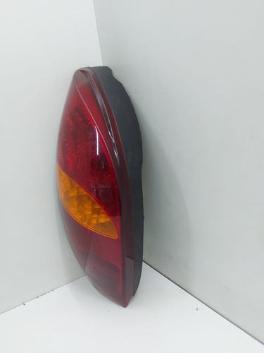 Lanterna Traseira Esquerda Celta 2000 A 2006 Original Gm Esquerdo/motorista Vermelho - Imagem 2