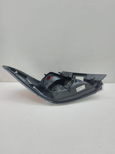 Lanterna Traseira Direito  Prisma 2013  2016 Arteb Cristal - Imagem 4