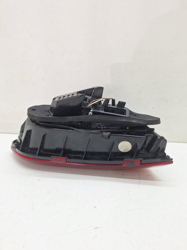 Lanterna Tampa Traseira Direita Led Golf 2014 A 2017 Direito/passageiro Vermelho - Imagem 4