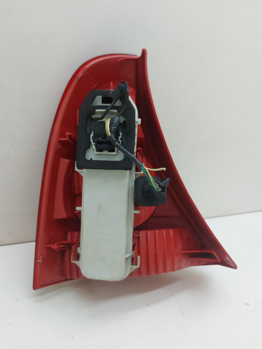 Lente Traseira Direita Renault Clio Hatch 2003 A 2010 Vermelho - Imagem 5