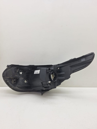 Farol Lado Direito Fiat Strada 2020 A 2023 Sem Led Direito/passageiro - Imagem 8