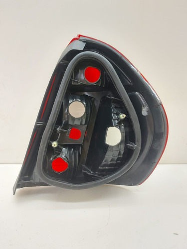 Lente Traseira Esquerda Clio Sedan 2006 A 2012 Vermelho - Imagem 5