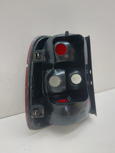 Lente Traseira Direita Saveiro G5 G6 2009 A 2016 Vermelho - Imagem 5